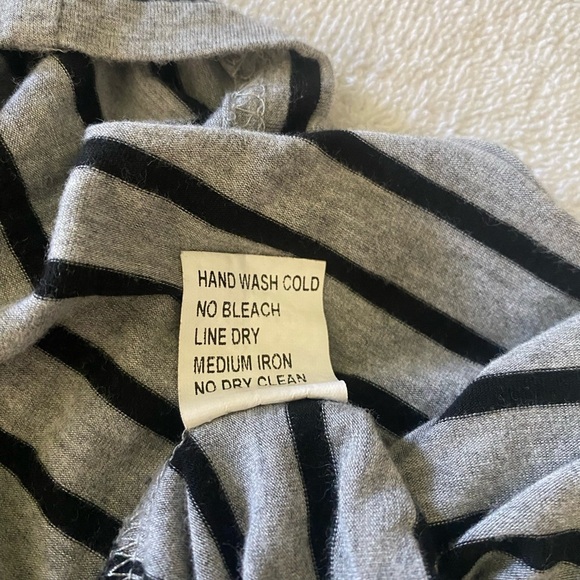 Piko 1988 Long Sleeve Striped Grey & Black Dolman Shirt - Picture 5 of 9